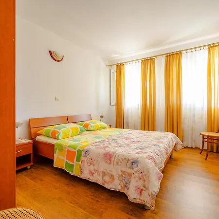 Mladenka Apartamento Orebić