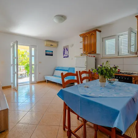 Mladenka Apartamento