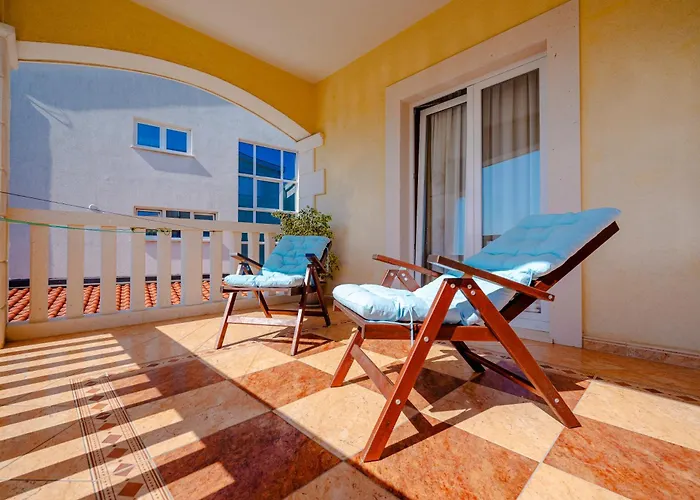 アパート Mladenka